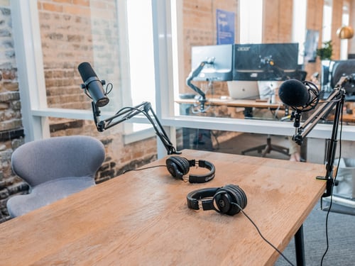 Avoiding Common Newsroom Mistakes: Optimize Your Brand’s Comms Hub